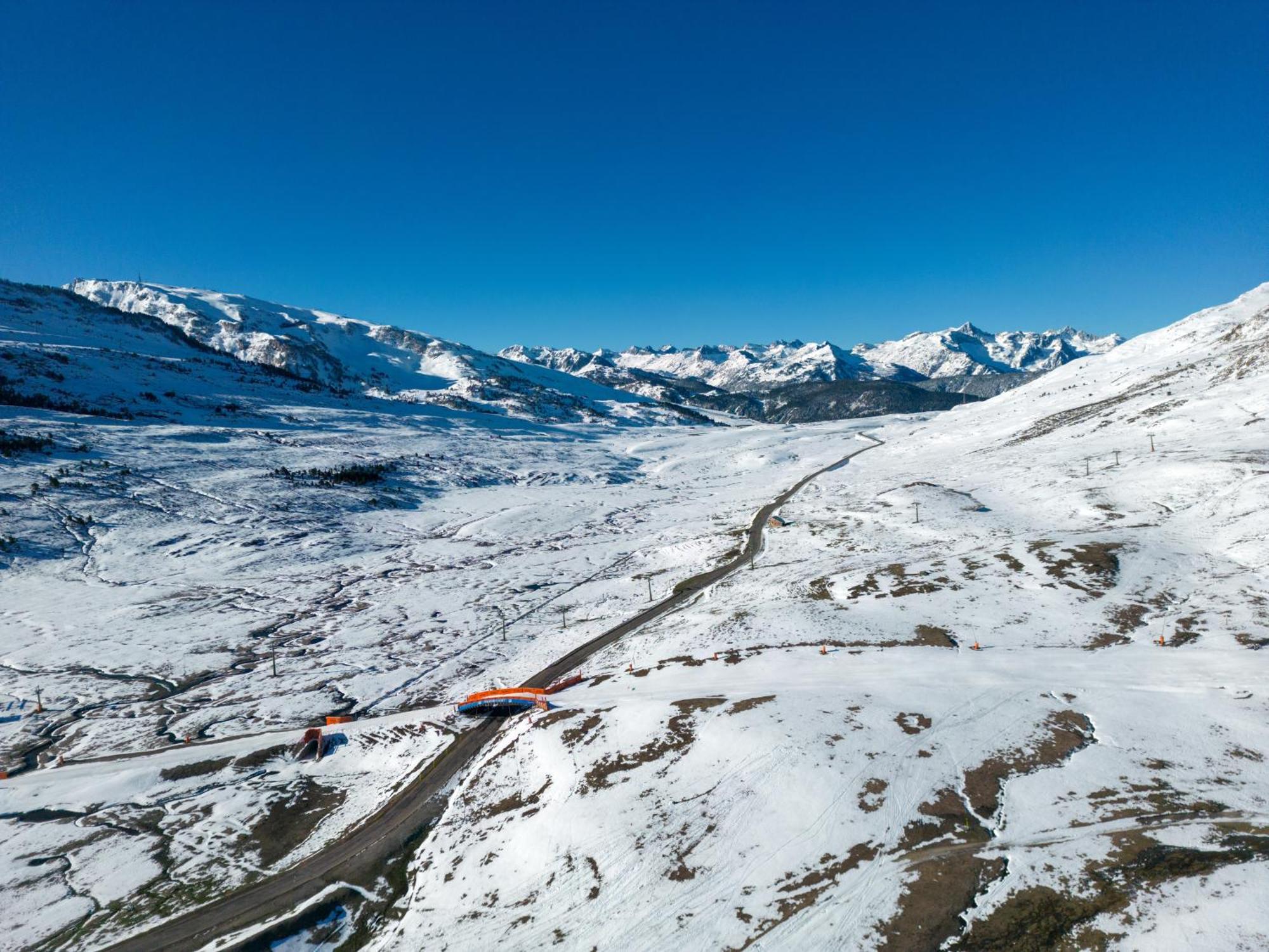 Hotel Val De Neu G.L. Baqueira Beret Kültér fotó